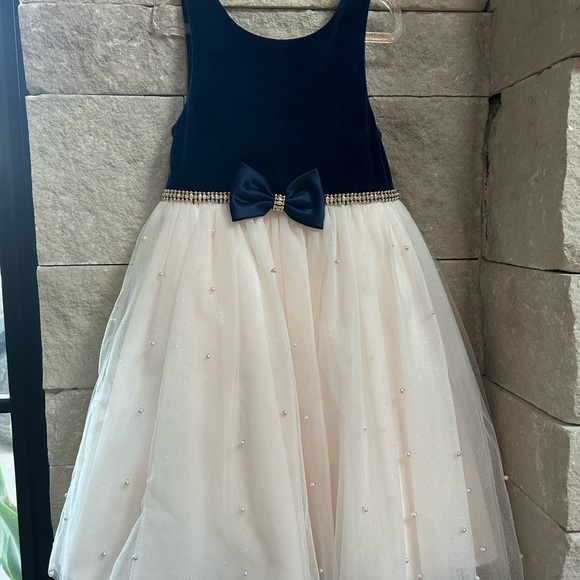 American Princess Dresses size 6x/7 - Picture 4 of 7